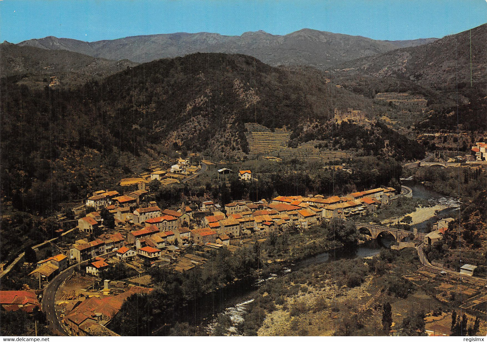 Pont de Labeaume vue d'ensemble.jpg